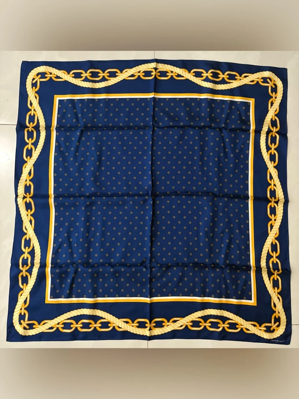 Vineyard Vines 100% Silk New Navy and Gold Chain Print Silk Scarf